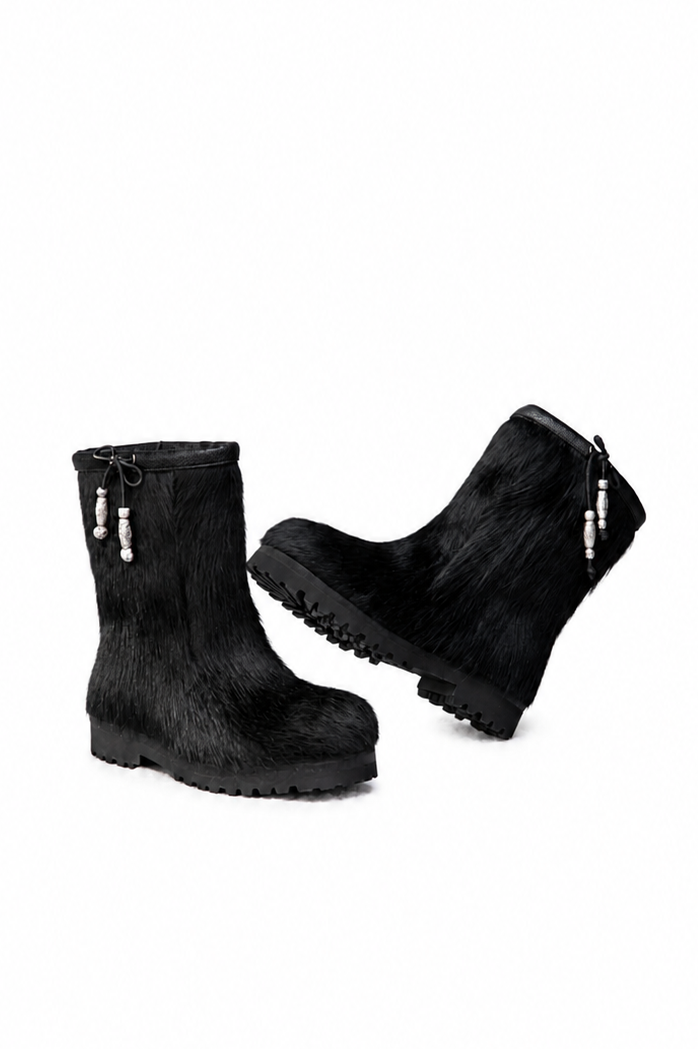 MOGSki NOIR BEADED MINK FUR SNOW BOOT