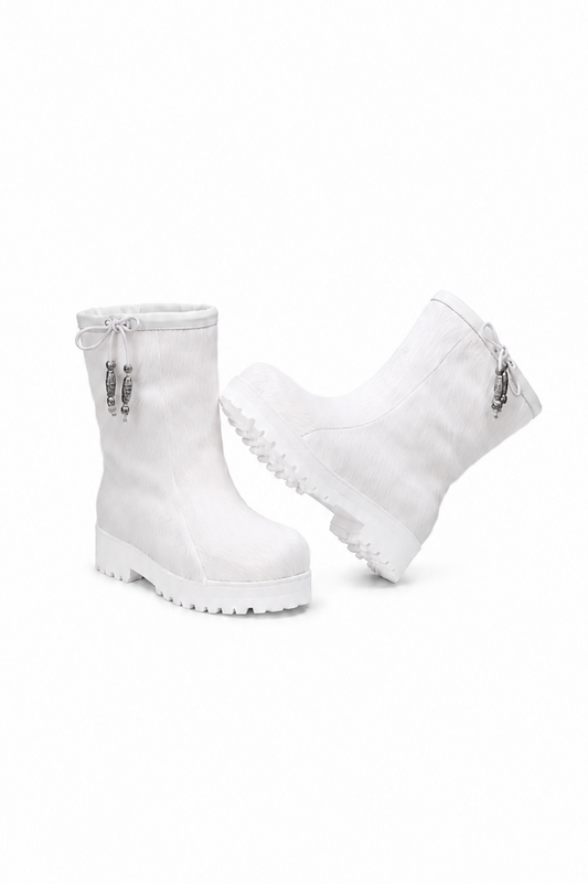 MOGSki IVORY BEADED MINK FUR SNOW BOOT