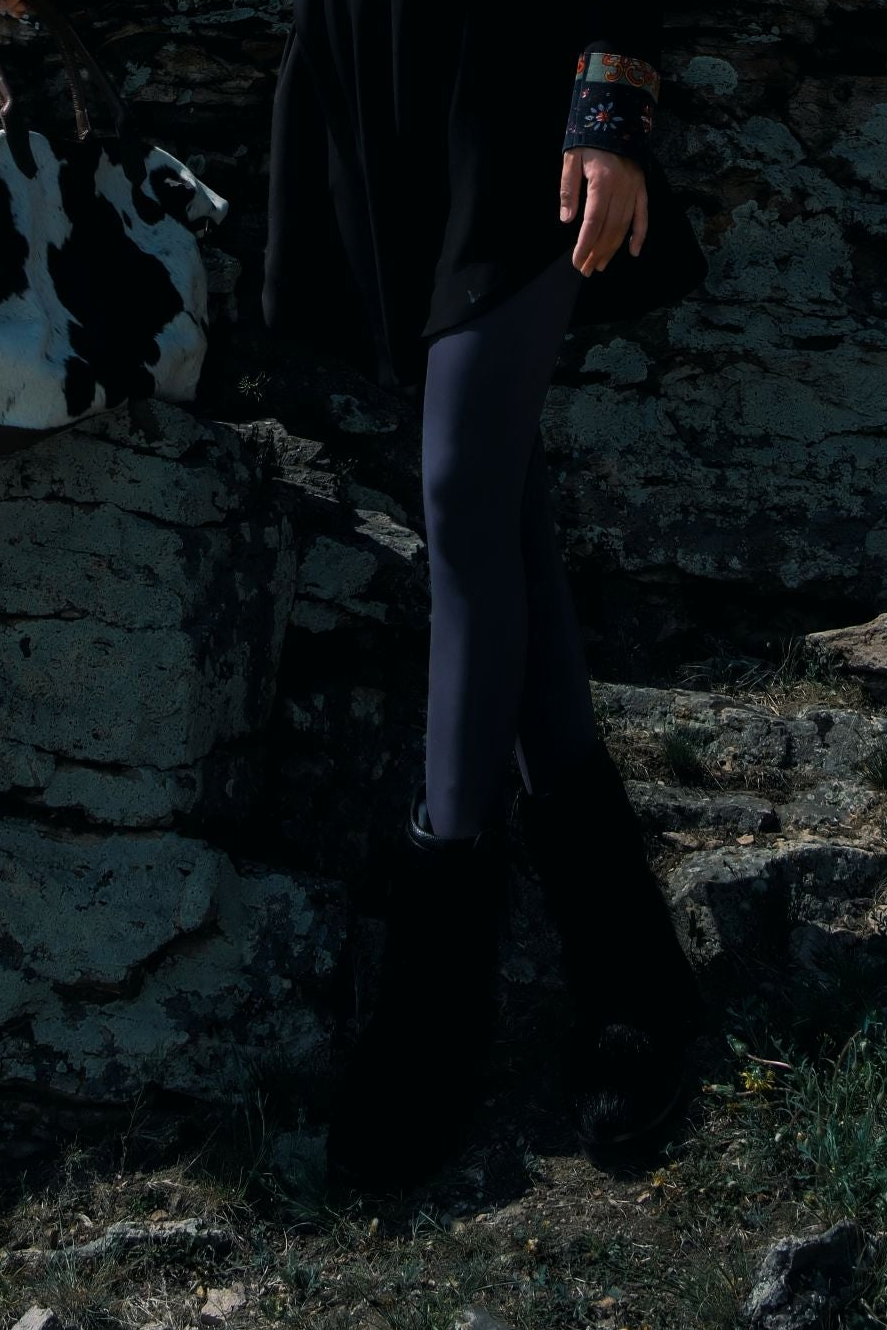 MOGSki NOIR BEADED MINK FUR SNOW BOOT