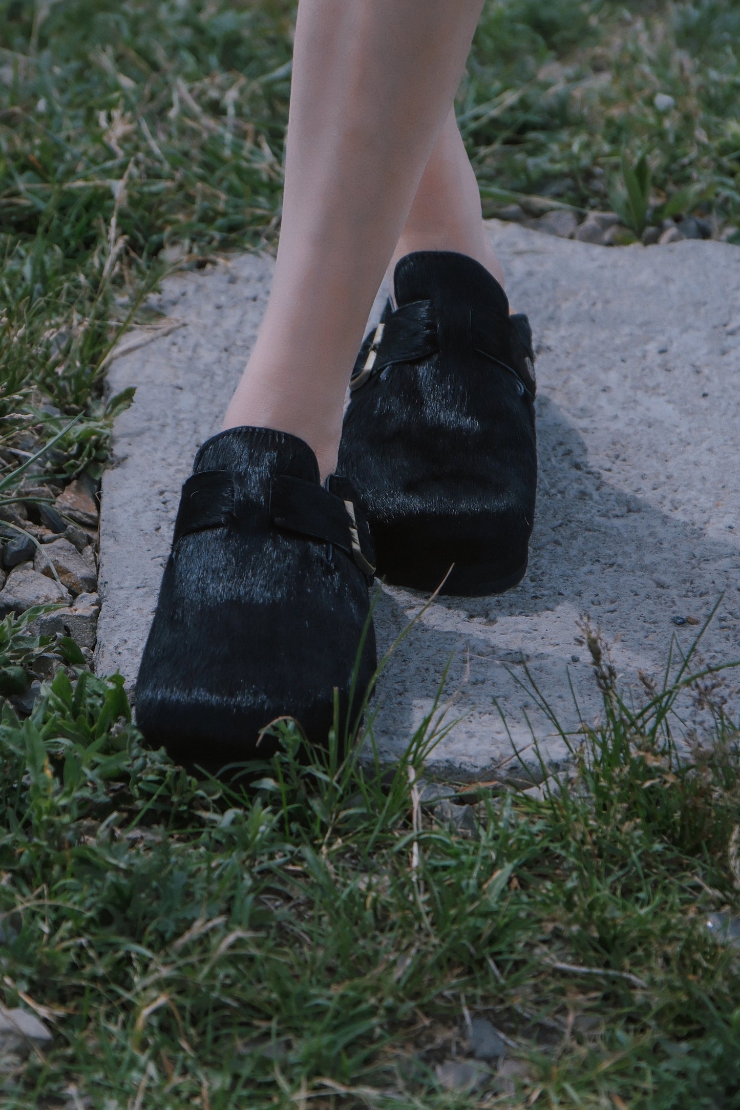 MOGSki NOIR CALF HAIR CLOG