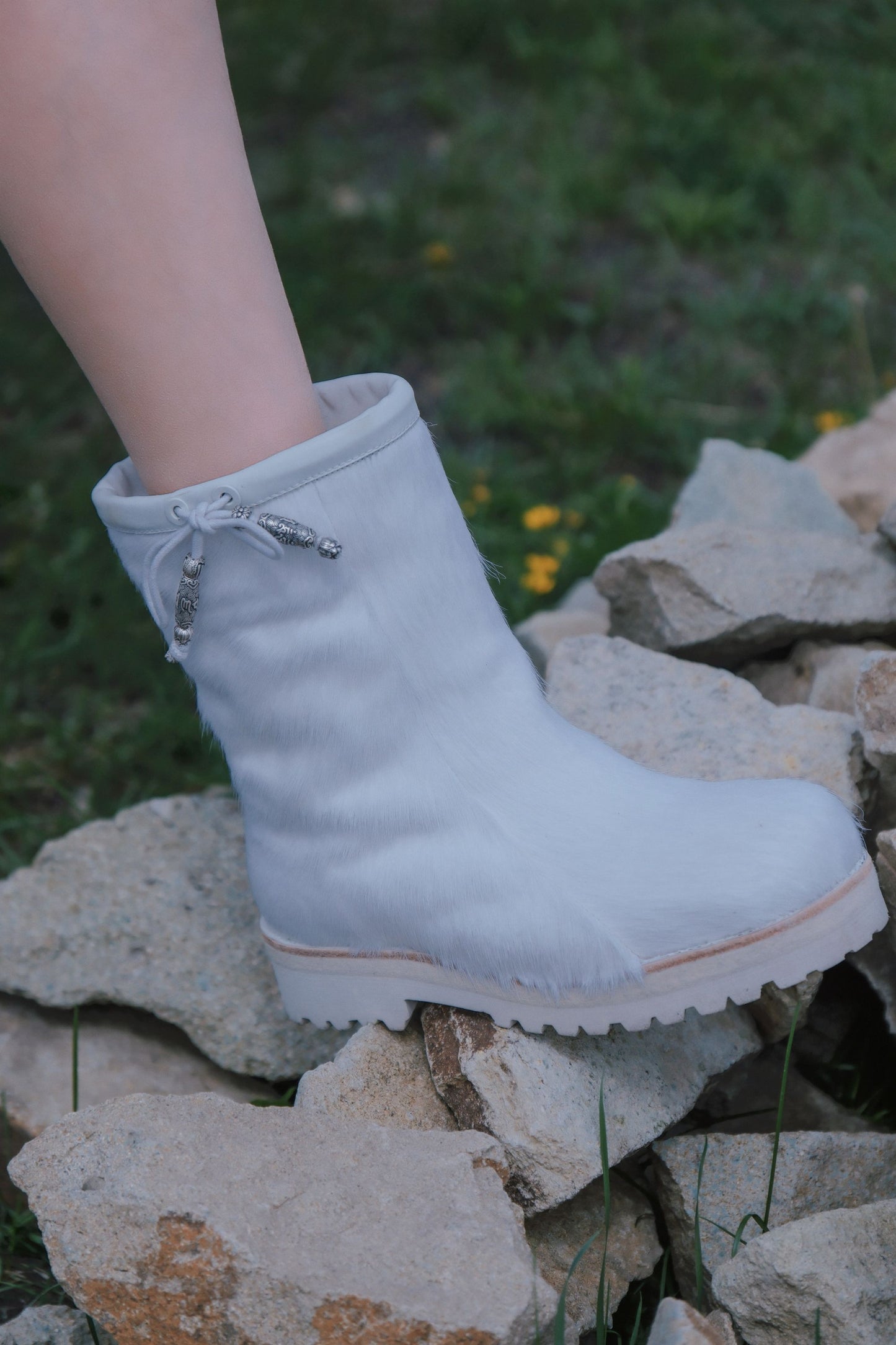 MOGSki IVORY BEADED MINK FUR SNOW BOOT