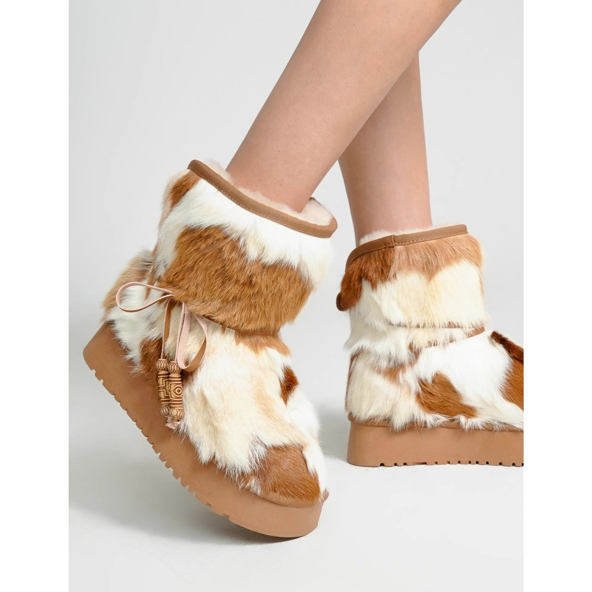 MOGSki Natural Goat Hair Snow Boot